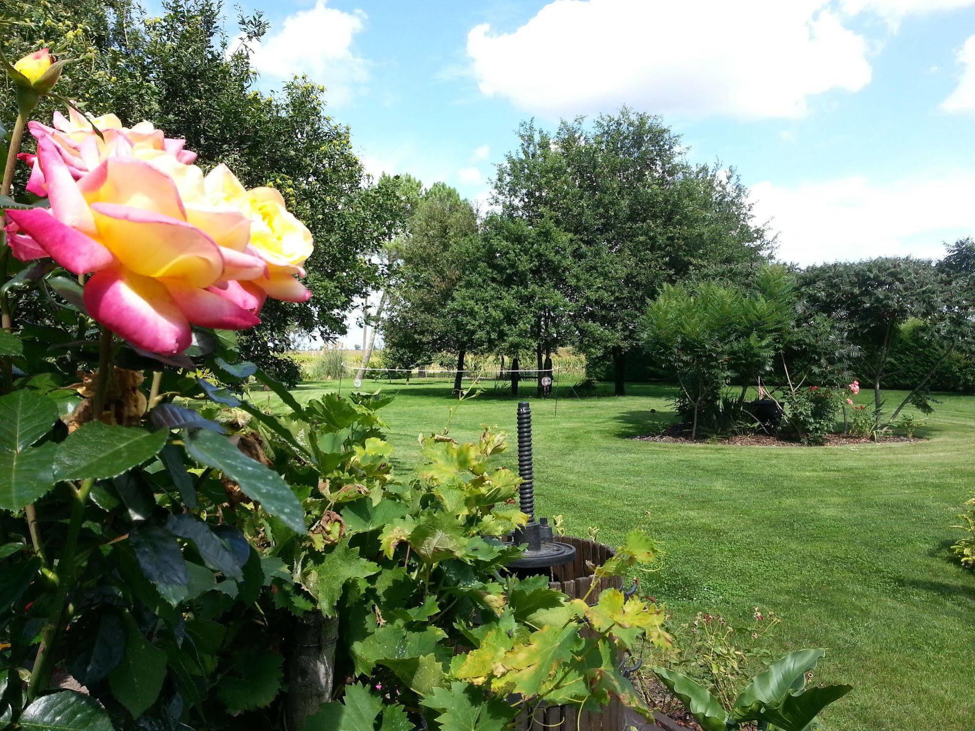 D'hotes L'airial Bed and breakfast Liposthey