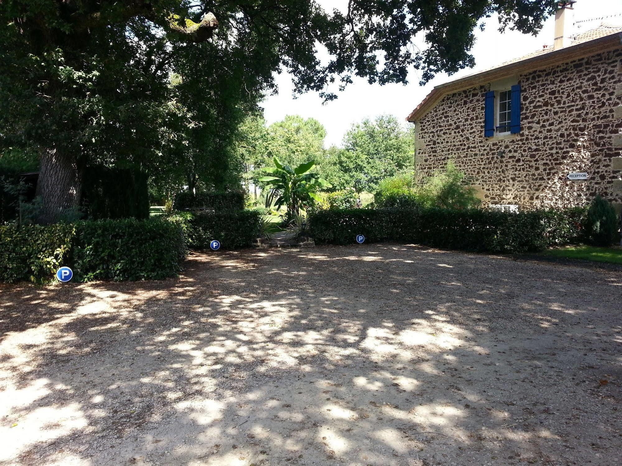 D'hotes L'airial Bed and breakfast